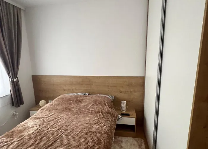 Eden Zlatiborski Konaci K35